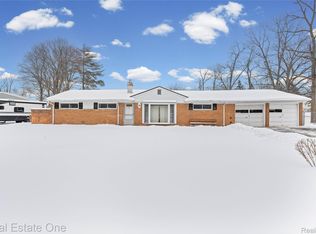 1632 Bolton St, Walled Lake, MI 48390