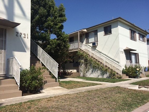 2nd image of 2731 W Victory Blvd APT D