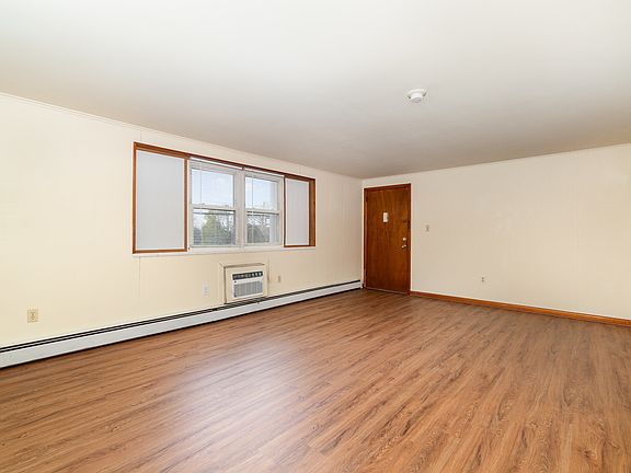 19 * 13 Spacious Living Area with New Flooring