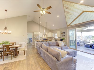 597 Aiken Rd, Asheville, NC, 28804