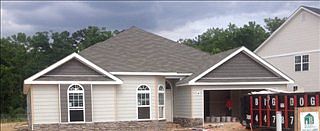 1st image of 1634 Cedar Hill Dr