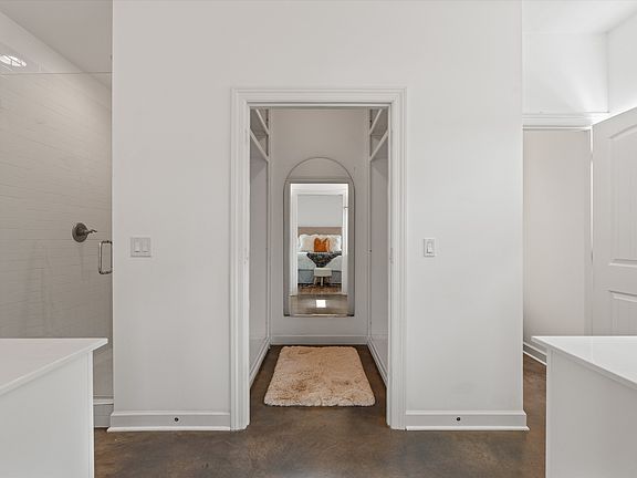 4th image of 4711 Compassion Ln