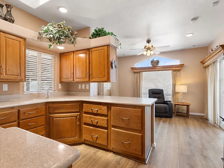 7750 E Broadway Rd #894 — Photo 12