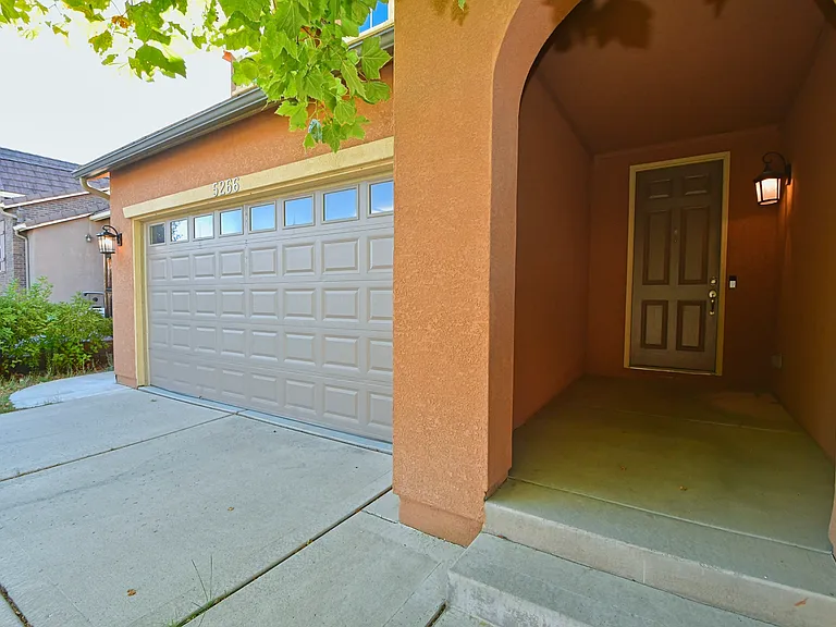 5266 Skystone Dr — Photo 2