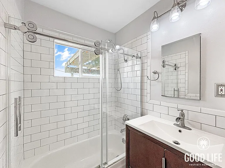 4241 E Overlook Dr — Photo 18