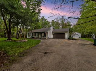 4171 Hummer Lake Rd, Ortonville, MI 48462