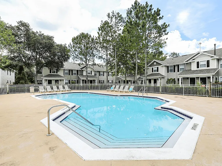 Cambridge Cove and Kathleen Pointe Apartment Homes — Photo 1