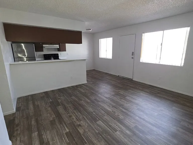 Canyon 35 Apartments — Photo 28