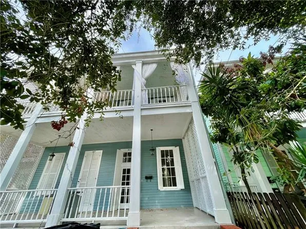 1415 Terpsichore St, New Orleans, LA 70130