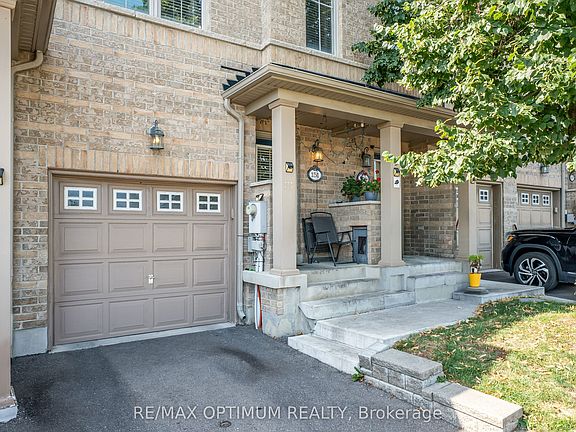 3rd image of 151 Cedar Lake Cres