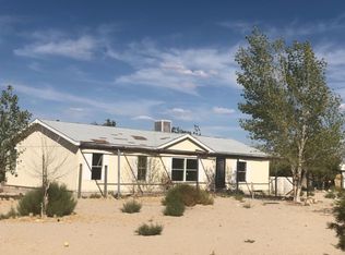 9989 Fairlane Rd, Lucerne Valley, CA 92356