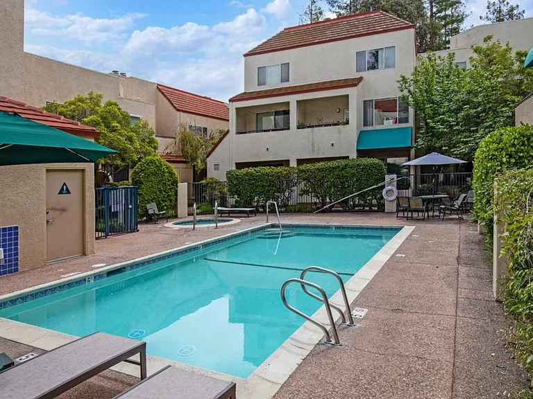 2563 Park Blvd #P100 — Photo 10