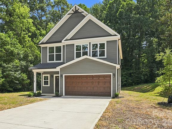 3rd image of 5016 Hoover Dr