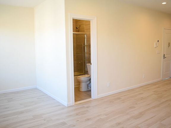 5th image of 36-18 30th Ave