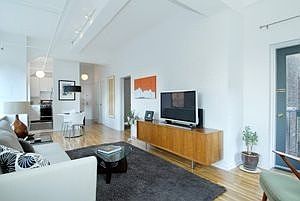 2nd image of 348 W 36th St