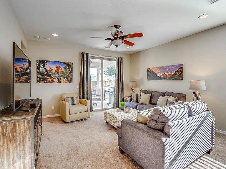 26731 W Pontiac Dr — Photo 17