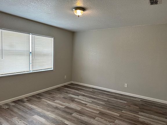 5th image of 3110 Harmon Ln #3110