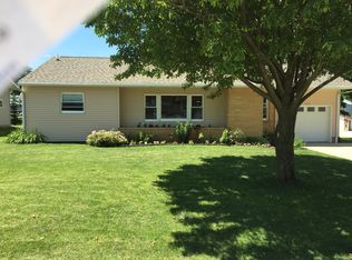 204 Jessie St, Ossian, IA 52161