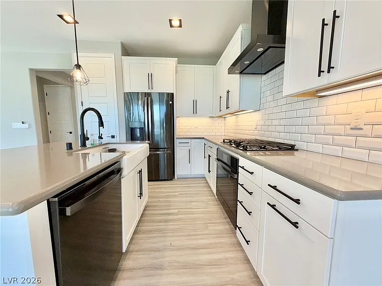 4442 Frias Falls Ave — Photo 11