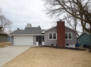 9705 Redman Ave, Omaha, NE 68134