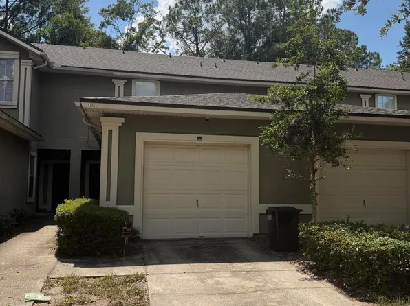 4746 PLAYPEN Drive, Jacksonville, FL 32210