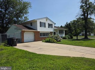 48 Princeton Dr, Delran, NJ 08075