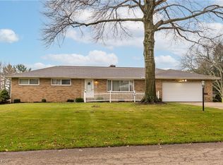 326 Bainbridge St NW, North Canton, OH 44720