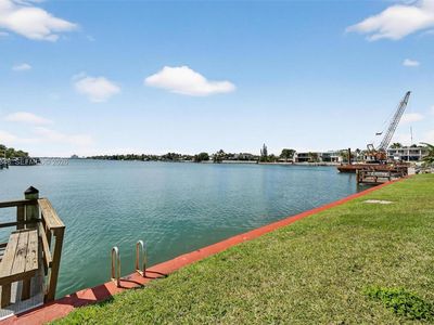 8600 Byron Ave APT 9, Miami Beach, FL, 33141