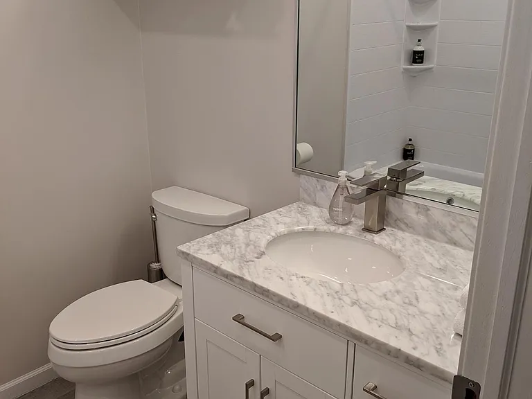 1523 W Fry St #G — Photo 9