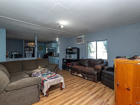 5th image of 2149 Balboa Drive