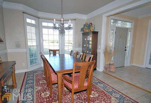 3rd image of 607 Kimzey Ct