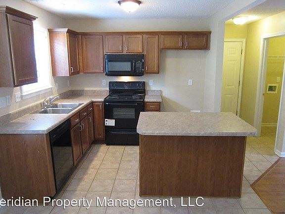 5th image of 10024 Houston Birch Dr