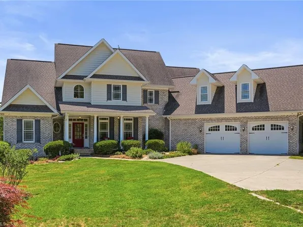 8850 Donilee Manor Ct, Lewisville, NC 27023