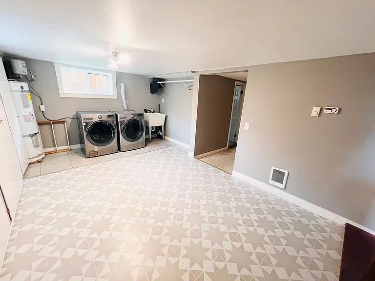 1202 S Cloverdale St — Photo 19