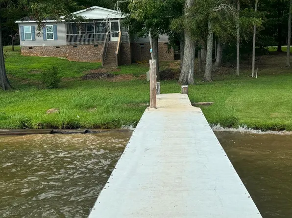 2047 Pineland Shores Cir, Cross Hill, SC 29332