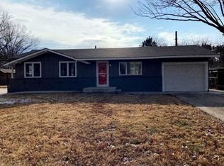 502 N Edgemoor Dr, Mulvane, KS 67110