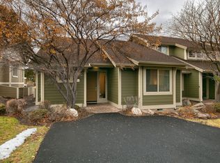 1314 Highland View Loop, Redmond, OR 97756