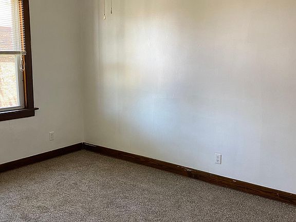 5th image of 2321 Indianapolis Blvd #1