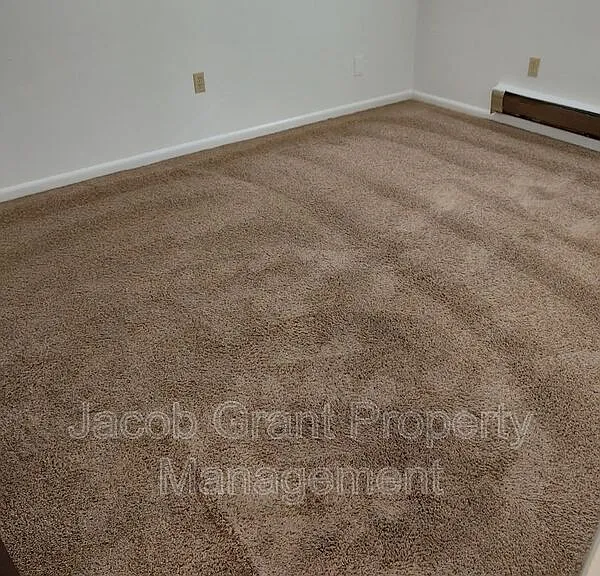 1380 E Poplar St #C — Photo 6