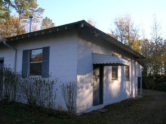 garage/storage building with power
