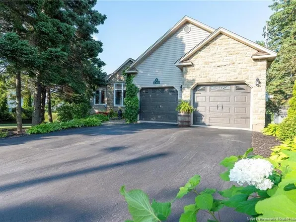 180 Leblanc Ave, Shediac, NB E4P 1Y8