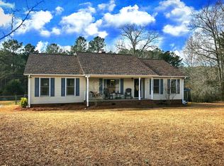 821 Cochran Rd, Donalds, SC 29638