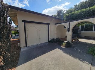 2216 Mesquite Dr, Santa Rosa, CA 95405