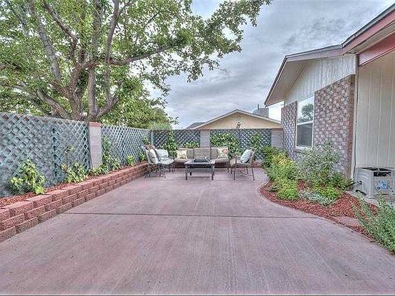 3rd image of 10225 Malaguena Ln NE
