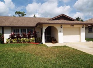 907 Lantern Tree Ln, Wellington, FL 33414