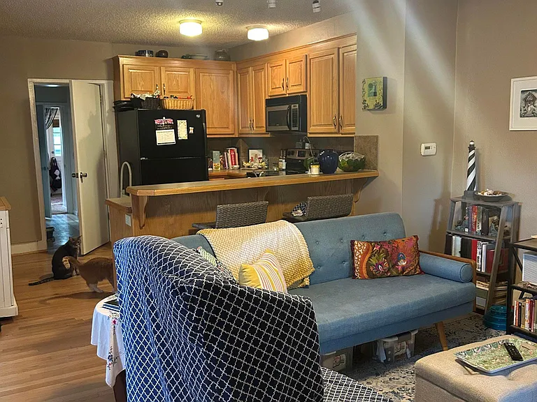 515 Indiana St #A — Photo 2