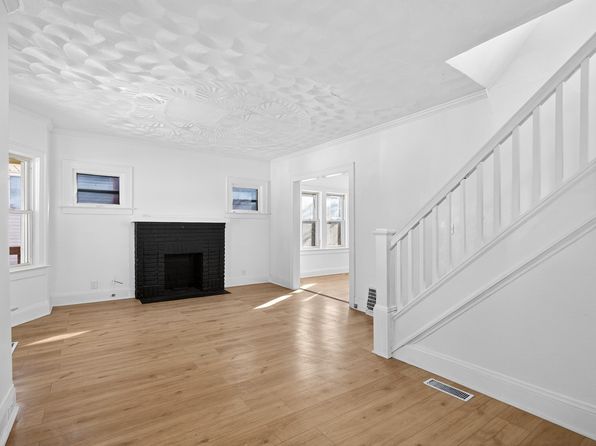 890 Fess Ave