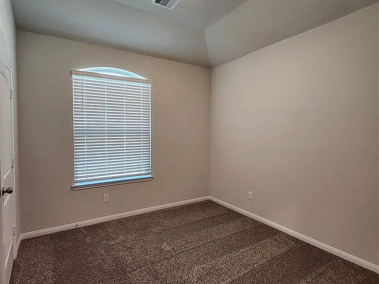 11318 Cora Ln — Photo 16