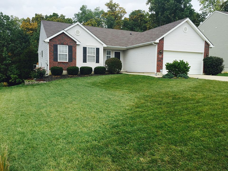 1st image of 360 Lakeview Dr