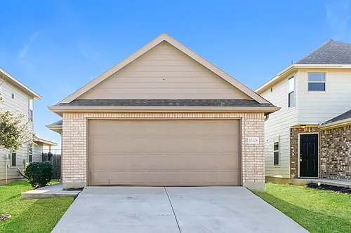 10428 Green Br Photo 1